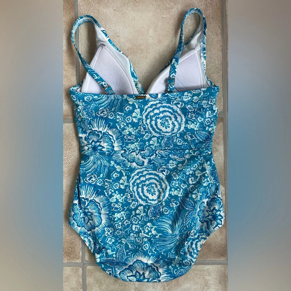 Lands End 1pc Swimsuit Women 4 Blue White Floral Twist Pad Bra Draped Tropical - Picture 3 of 7